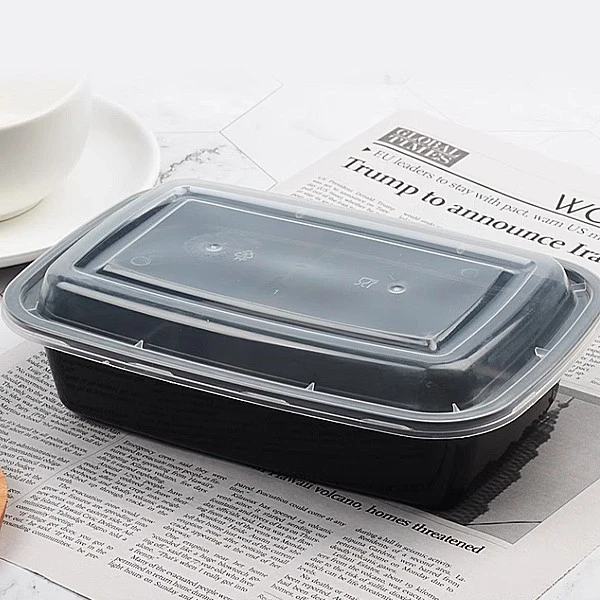 Various Styles Of American Lunch Boxes With Lids